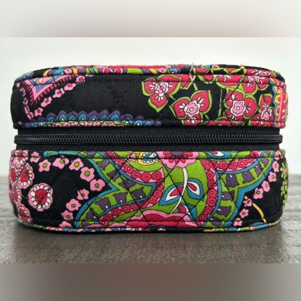Vera Bradley Retired Pattern Travel Jewelry Case, Excellent/Like New Condition